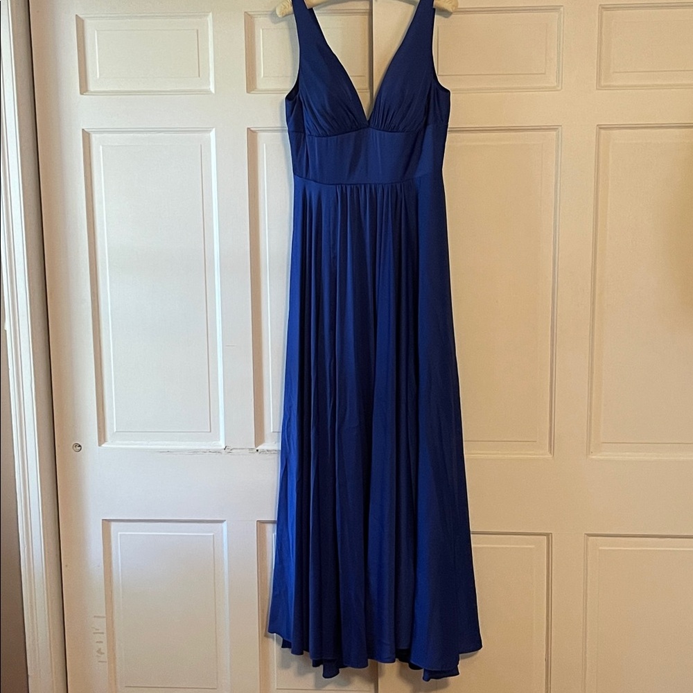 Elegant Sleeveless Gown